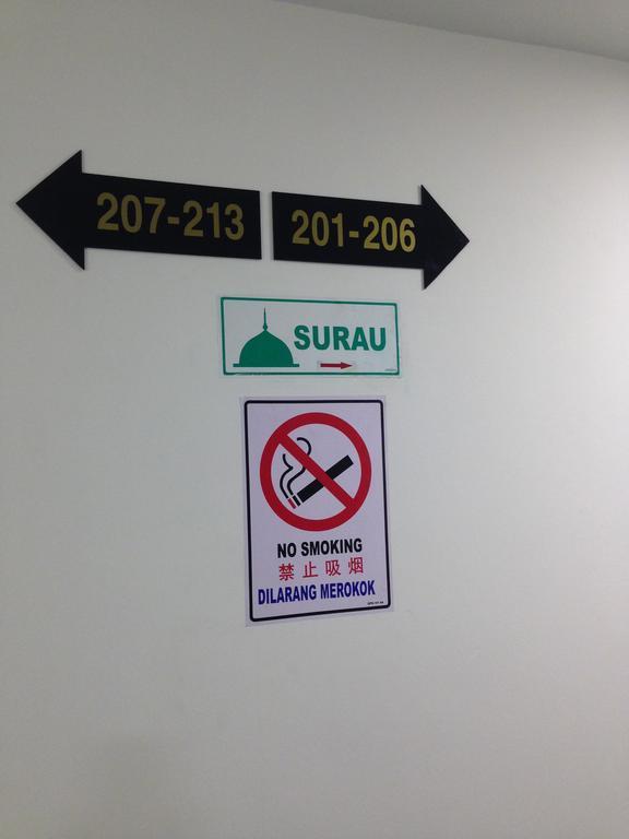 Crystal Garden Hotel - Seri Kembangan Esterno foto