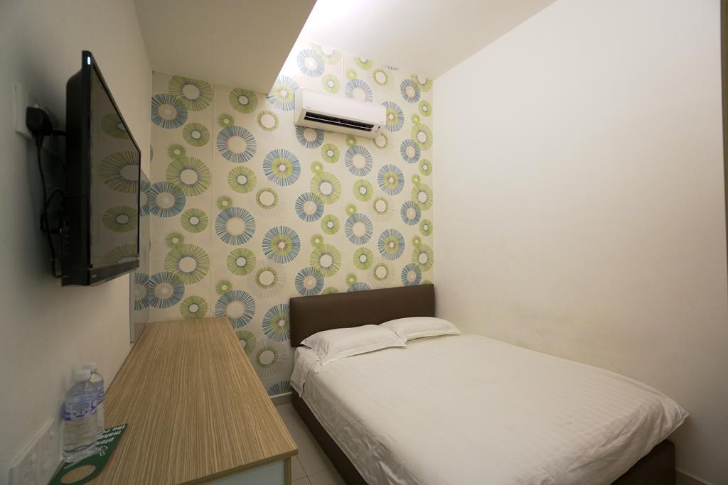 Crystal Garden Hotel - Seri Kembangan Esterno foto