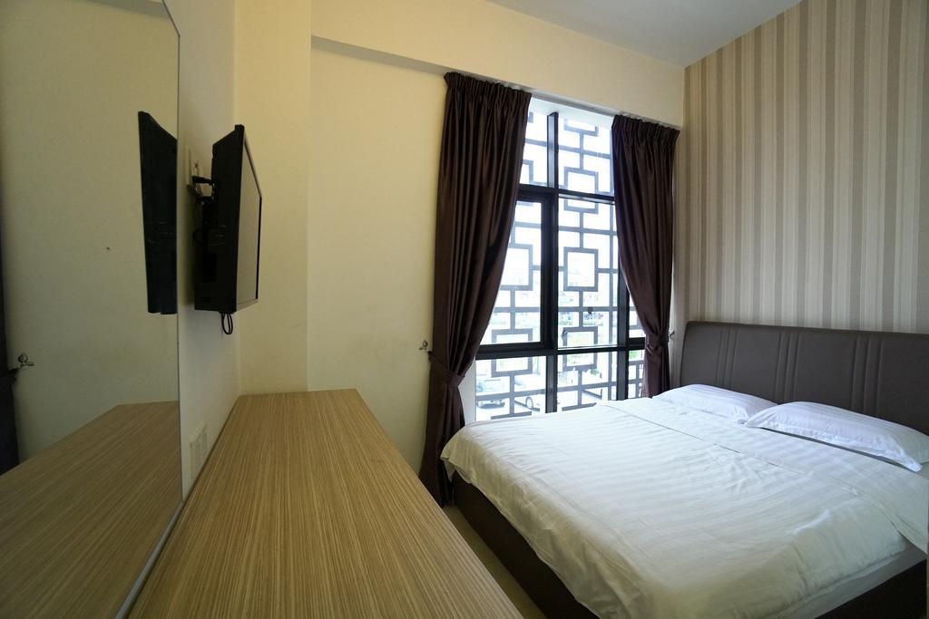 Crystal Garden Hotel - Seri Kembangan Esterno foto