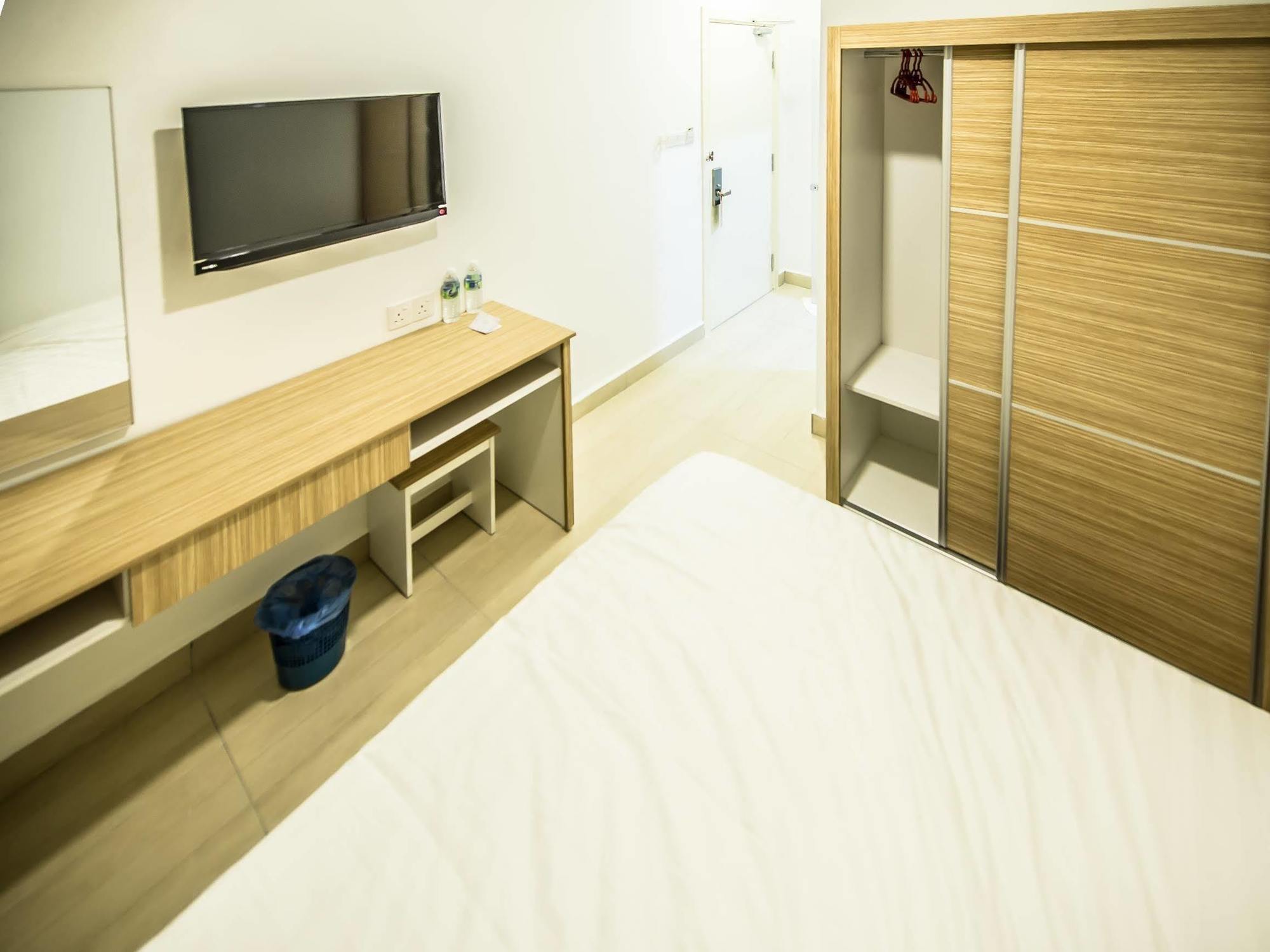 Crystal Garden Hotel - Seri Kembangan Esterno foto